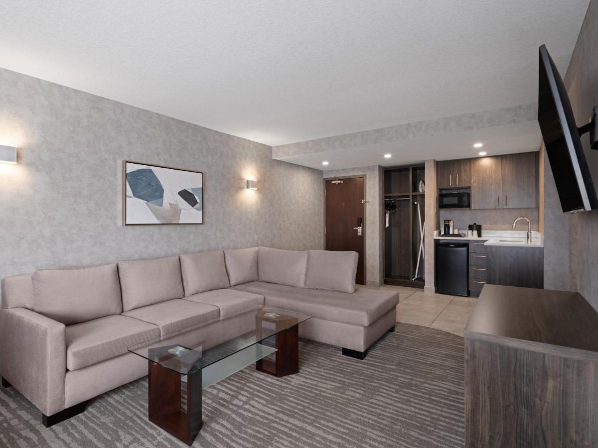 Holiday Inn Calgary Airport By Ihg Exteriör bild