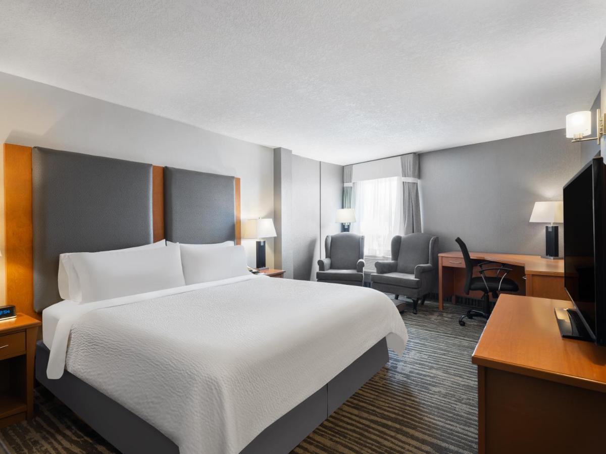 Holiday Inn Calgary Airport By Ihg Exteriör bild