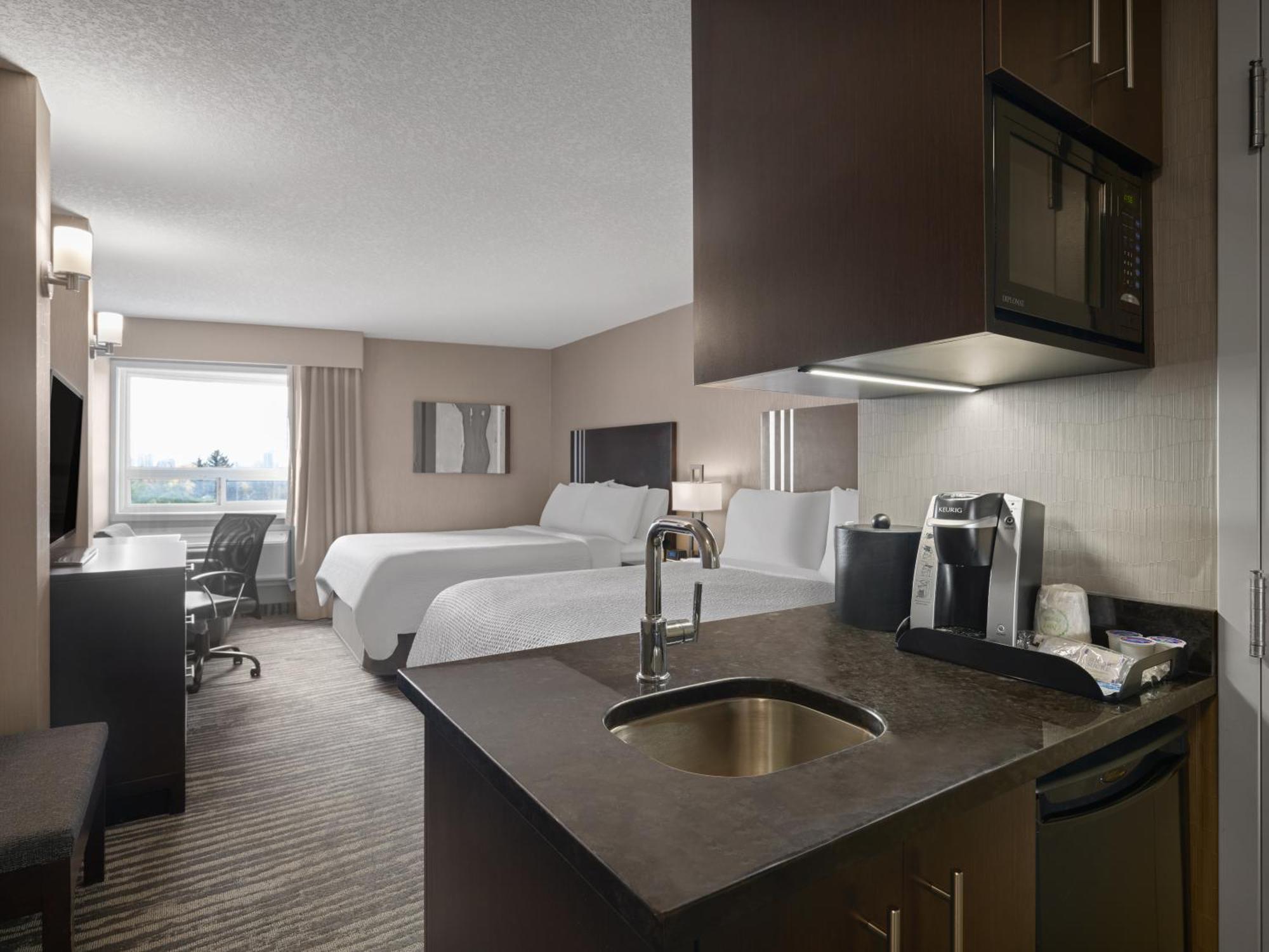 Holiday Inn Calgary Airport By Ihg Exteriör bild